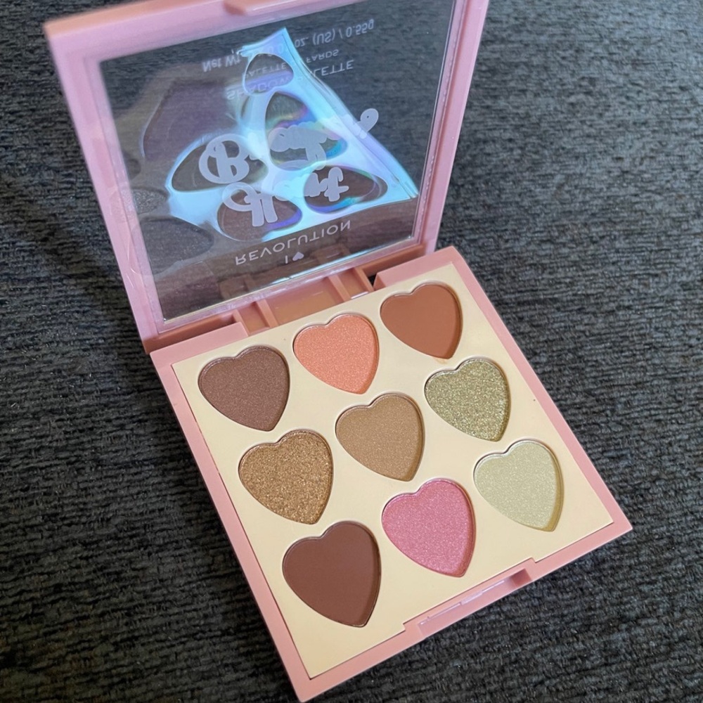 Heartbreakers Eyeshadow Palette🤎